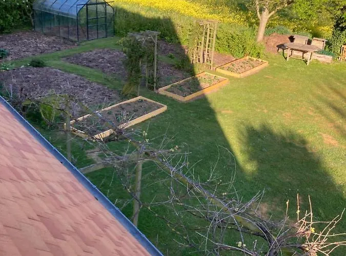 A Proximite Des Plages Normandes * Cairon